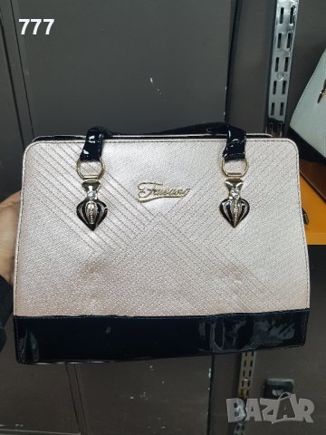 Дамска чанта