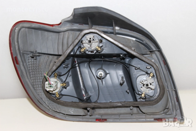 Десен стоп Toyota Yaris P1 facelift (2003-2005г.) Тойота Ярис, снимка 4 - Части - 52142493
