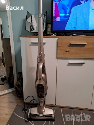 Акумолаторна прахосмукачка Eta 18V, снимка 2 - Прахосмукачки - 53724337