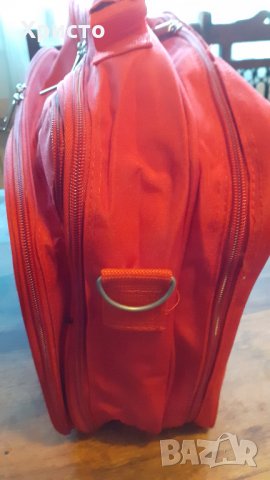 сак чанта червена с презрамка, стабилна и надеждна, снимка 5 - Сакове - 33782666