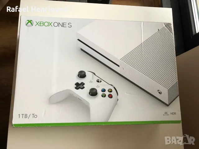 Microsoft Xbox One S 1TB