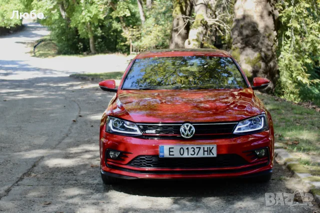 Vw Jetta GLI/GTI DSG FULL 2018, снимка 2 - Автомобили и джипове - 56068804