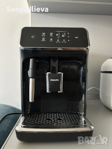 Кафеавтомат Philips Series 2200 EP2224/40 с ръчна пяна за мляко