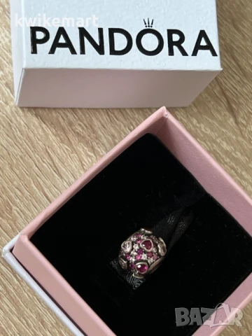 Оригинални талисмани за грина Pandora - Пандора, снимка 16 - Гривни - 50841331