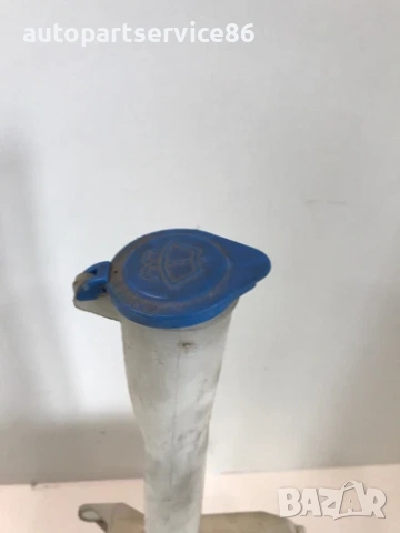 Казанче за течност за чистачки за KIA Carens 2002–2006 2.0 CRDi, 0K2FA67480