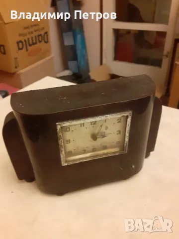 стар часовник 