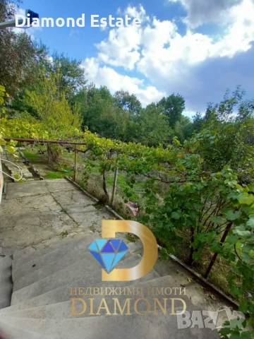 Двуетажна къща в село Трънково, общ. Раднево, снимка 9 - Къщи - 52085304