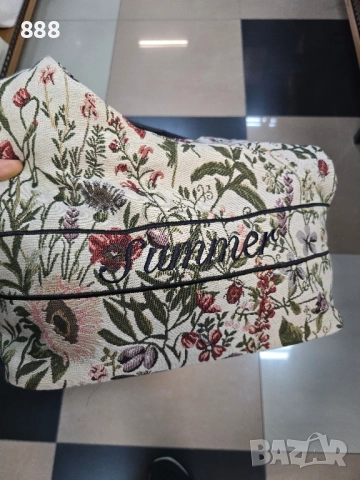 дамска чанта, снимка 5 - Чанти - 52076503