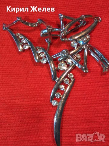 НЕЖНО АРИСТОКРАТИЧНО СТИЛНО КОЛИЕ с ЦИРКОНИ и БЯЛА ПОЗЛАТА 9182