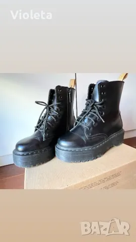  Dr Martens - Къси ботуши с връзки ‘Jadon ll’, снимка 1 - Дамски ботуши - 49560649