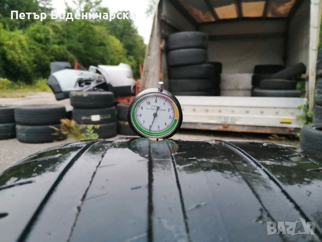 Гуми 255 40 19 Дънлоп Dunlop 2 броя. Нов внос. Не са нови. Гаранция 