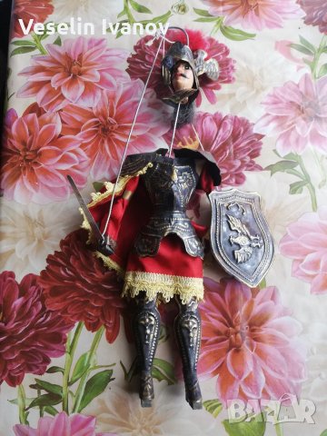 Кукла на конци, снимка 1