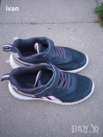 детски маратонки реебок , снимка 2 - Детски маратонки - 50668309