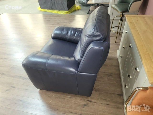 Тъмно син кожен фотойл, снимка 2 - Дивани и мека мебел - 53721522