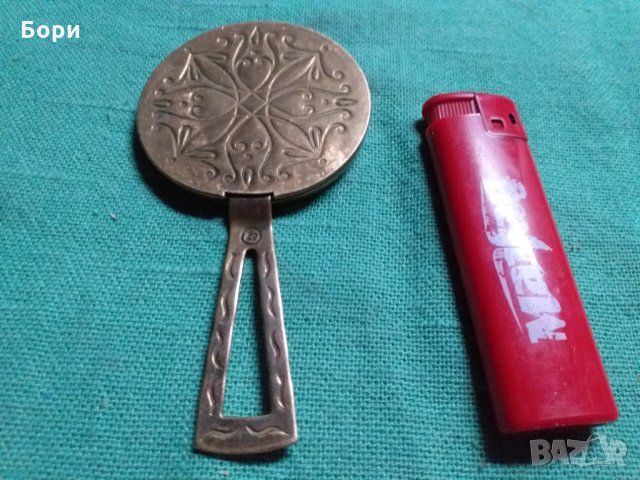 Старо огледало в месингова рамка, снимка 4 - Други ценни предмети - 34274145