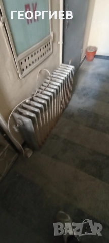 Продавам чугунен радиатор 17 ребра,приспособен с електрически нагревател, работи с вода., снимка 5 - Други инструменти - 52280311