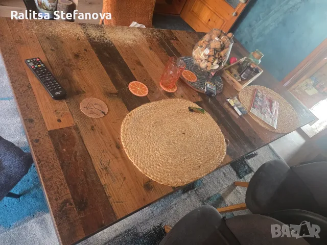 Продавам трапезна масивна маса, снимка 2 - Маси - 55886781
