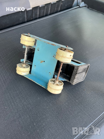 Ретро метална играчка трактор, снимка 2 - Колекции - 44759277