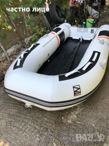Надуваема лодка Zander 330