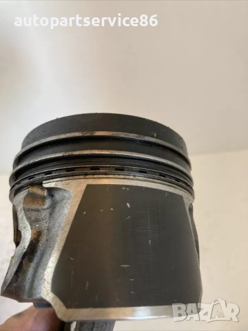 Пистон с биела тип двигател за KIA Soul 1.6 CRDi (2011), снимка 3 - Части - 53334760