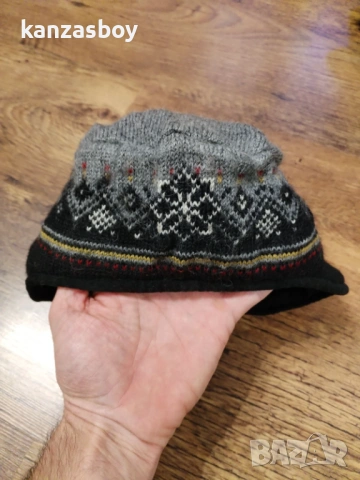dale of norway - страхотна зимна шапка , снимка 5 - Шапки - 53077782