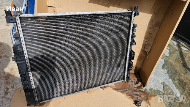 Воден радиатор свален от Mercedes GL X164., снимка 2 - Части - 52088021