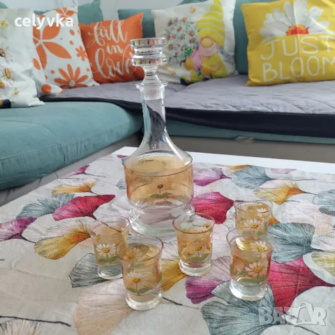 Сервиз за ракия „Магаритки“, снимка 2 - Сервизи - 50089531