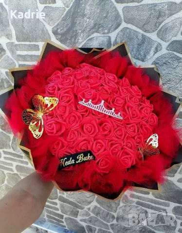 вечен букет 51🌹👑, снимка 3 - Романтични подаръци - 55923062