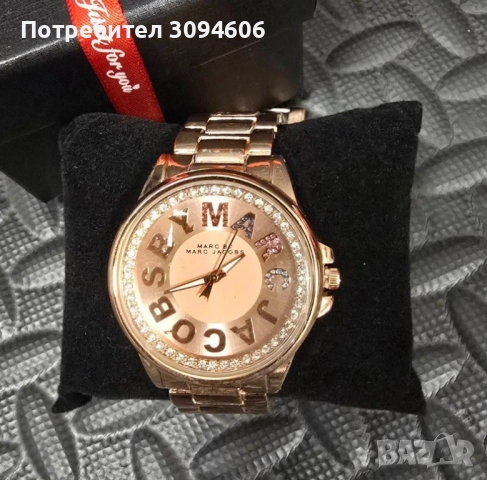 Часовници в подаръчна кутия , снимка 5 - Бижутерийни комплекти - 52357462