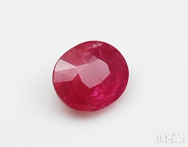 Очарователен ненагряван рубин в прелестно червен цвят 1.36кт.! Сертифициран! Нов!, снимка 12 - Други - 50761716