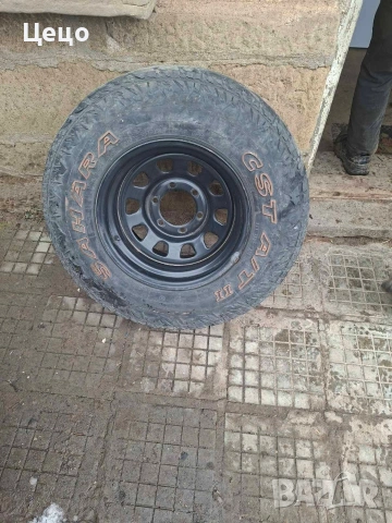 Джанти с гуми за Нисан Терано.