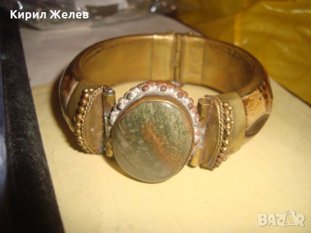 СТАРА НЕФРИТЕНА ТИБЕТСКА ЕТНОГРАФСКА БРОНЗОВА ГРИВНА с ОБКОВ от РОГ МАЙСТОРСКА РЪЧНА ИЗРАБОТКА 26205, снимка 10 - Антикварни и старинни предмети - 35996878