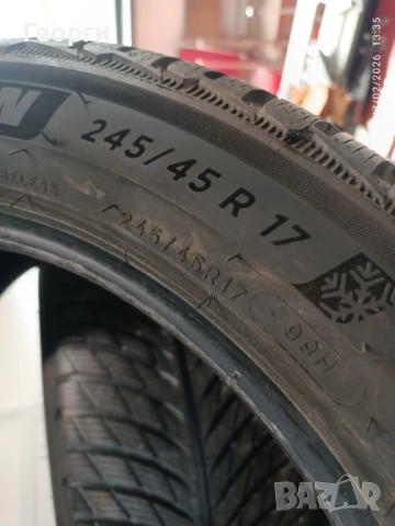 2бр.зимни гуми 245/45/17 Michelin, снимка 5 - Гуми и джанти - 53672088