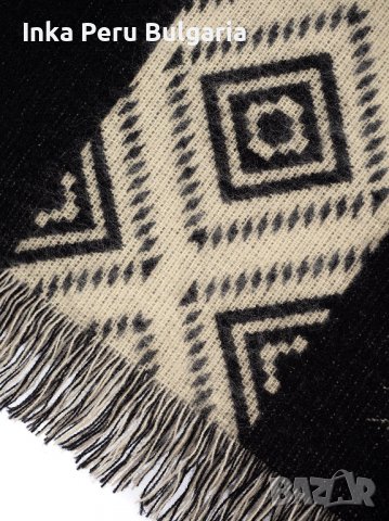 Автентичнo еквадорско унисекс вълнено пончо с вълци, различни цветове, снимка 8 - Пуловери - 35847418