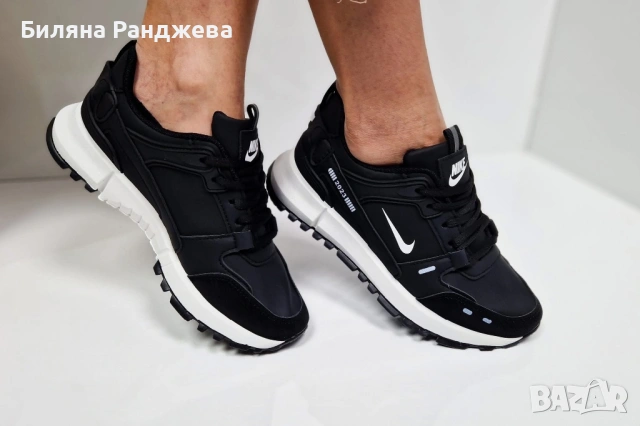 Дамски маратонки Nike, снимка 2 - Маратонки - 53750289