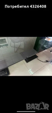 Заседателна офис маса от закалено стъкло., снимка 2 - Работни маси и бюра - 48422597