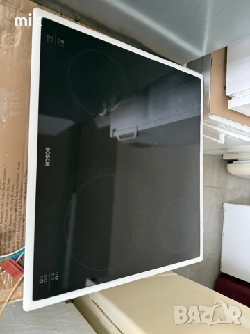 Бяла фурна за вграждане с плот Bosch Като нова, снимка 10 - Печки, фурни - 53426582