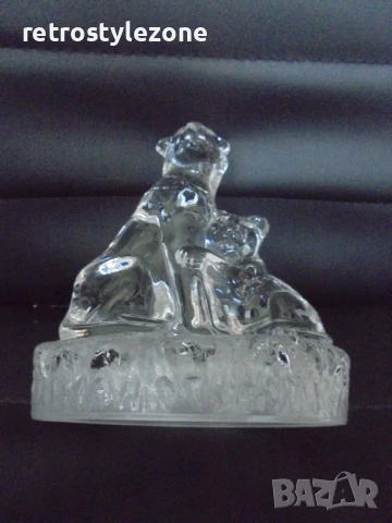 № 8150 Стъклена фигура   - стъклена декоративна фигура, изобразяваща лъв с малкото си лъвче , снимка 2 - Други ценни предмети - 51032509
