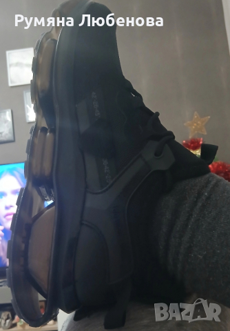 Мъжки сникърси ном.41 стелка 26,5см, снимка 4 - Спортни обувки - 52887613