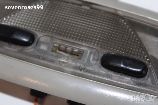 Плафон преден Форд Фокус 1 1.8tdci 90 Ford Focus 2000 хечбек XS41-13K767-AB, снимка 2 - Части - 42548239