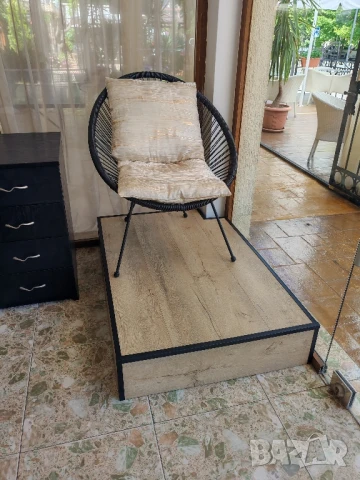 Подиум за педикюр / Подиум за педикюрски стол