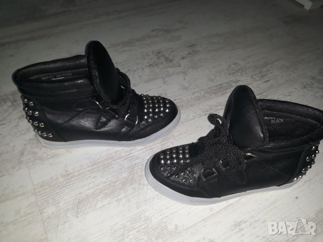 Нови с капси , снимка 5 - Дамски ежедневни обувки - 41410220