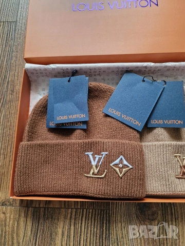 Страхотни зимни шапки LOUIS VUITTON в кутия 2 бр , снимка 2 - Шапки - 52670255