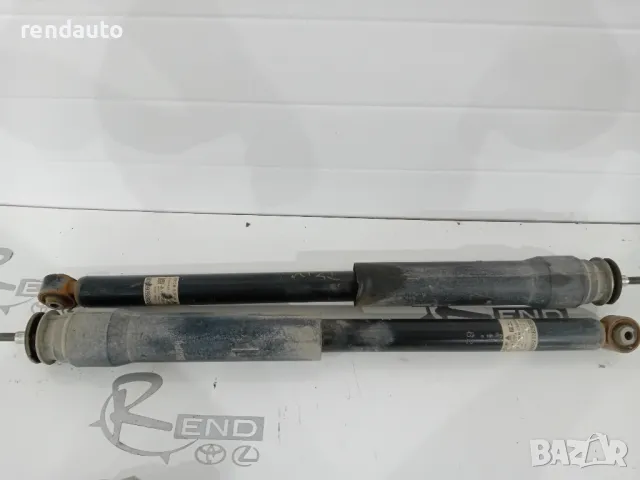48530-0df90 Задни амортисьори toyota yaris cross 1.5 hybrid 2019-2024