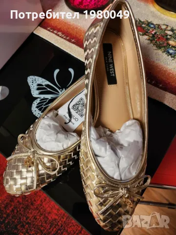 Чисто нови обувки от естествена кожа