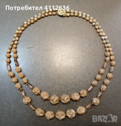 Двуредно винтидж колие от чешко стъкло в цвят „карамел“ , снимка 2 - Колиета, медальони, синджири - 53221312