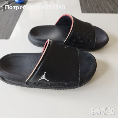 Чехли Jordan N.36, снимка 4 - Детски сандали и чехли - 51008944