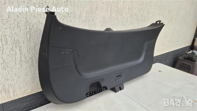 Орнамент на задната врата Тапицерия на задната врата Kia Ceed година 2018 -2023 код 81750-J7200, снимка 3 - Аксесоари и консумативи - 48319499