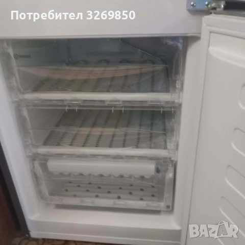 Хладилник Indesit class A * кото нов, снимка 9 - Хладилници - 53487136