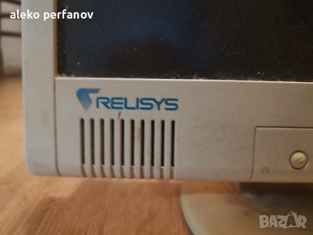 Монитор за компютър, снимка 3 - Монитори - 51833874